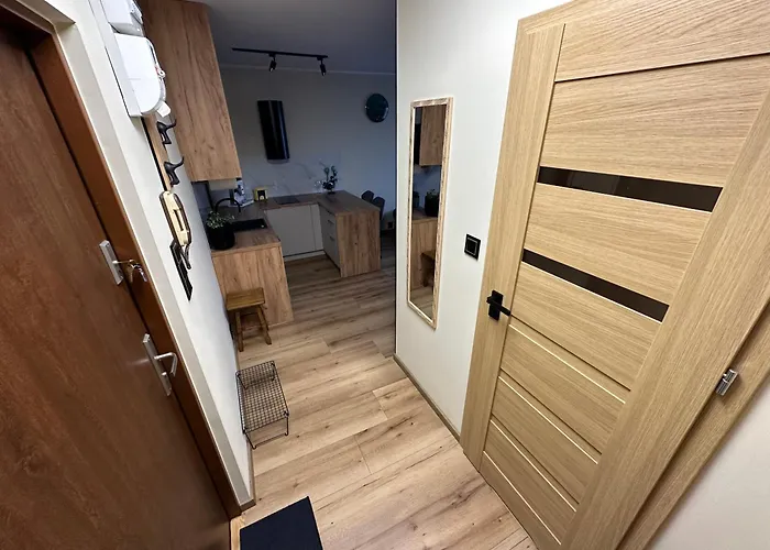 Classy For Two Daire