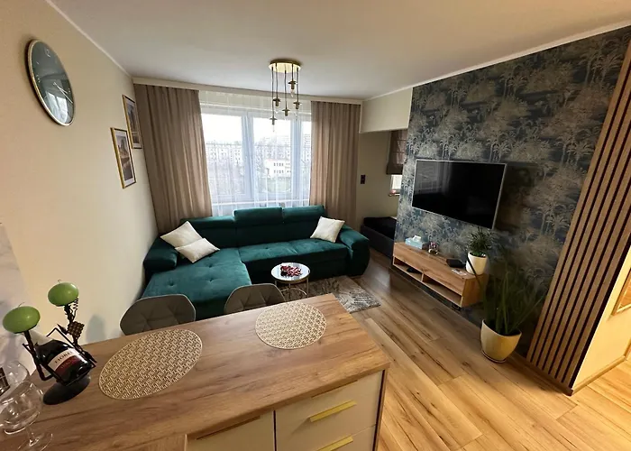 Classy For Two Daire